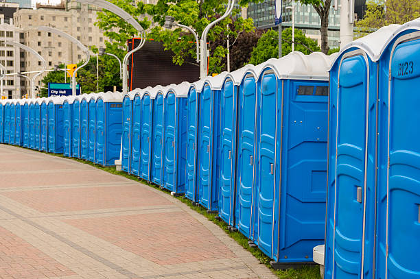 Best VIP or Luxury Restroom Trailers  in Centreville, VA